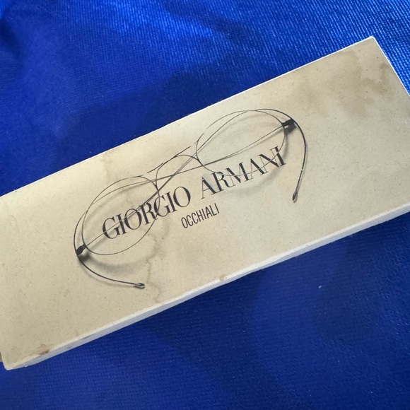 Giorgio Armani Vintage 229S lightweight sunglasses- Pre-loved/EUC- Made in Italy - Picture 12 of 12